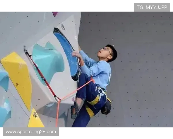 深圳滑板队勇攀高峰追寻梦想的攀岩联赛历程与突破之路 深圳滑板队勇攀高峰追寻梦想的攀岩联赛历程与突破之路