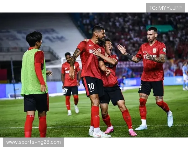 浙江队主场鏖战长春亚泰双方激烈对攻上演进球盛宴