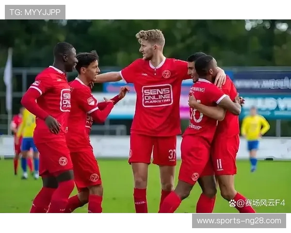 乌特勒支主场迎战埃因霍温双方争夺荷甲争冠关键战役